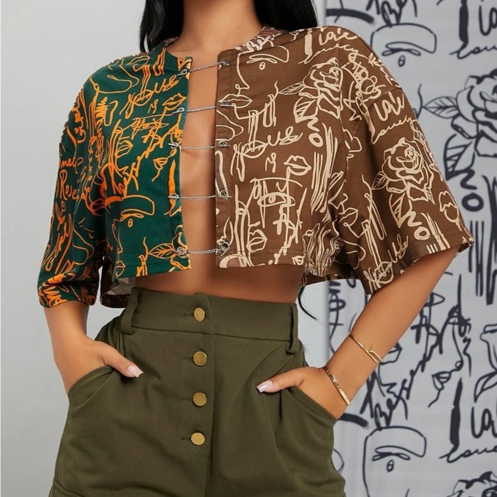 Multicolor Graphic Crop Top
